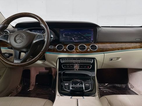 Used 2018 Mercedes-Benz E 300 image 27