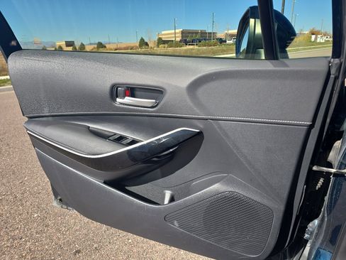 Used 2020 Toyota Corolla XSE image 17