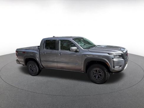 Used 2026 Nissan Frontier PRO-4X AWD/4WD image 2