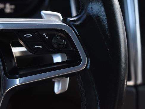 Used 2018 Porsche Macan Sport Edition image 20