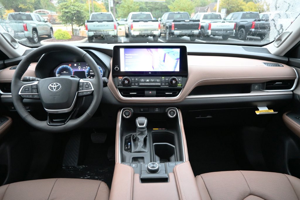 New 2026 Toyota Grand Highlander AWD image 22