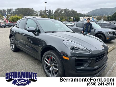 Used 2022 Porsche Macan S AWD/4WD image 1