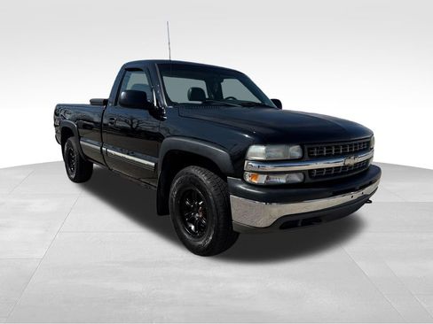 Used 2002 Chevrolet Silverado 1500 4x4 Regular Cab image 8