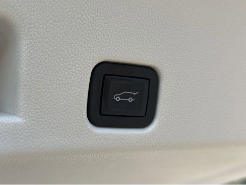 New 2026 Buick Enclave Avenir image 13