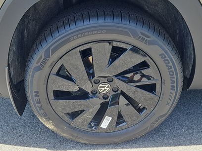 New 2026 Volkswagen Atlas SE