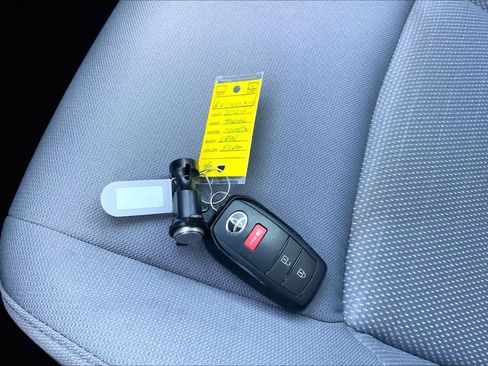 Used 2024 Toyota Corolla Cross AWD Hybrid image 15