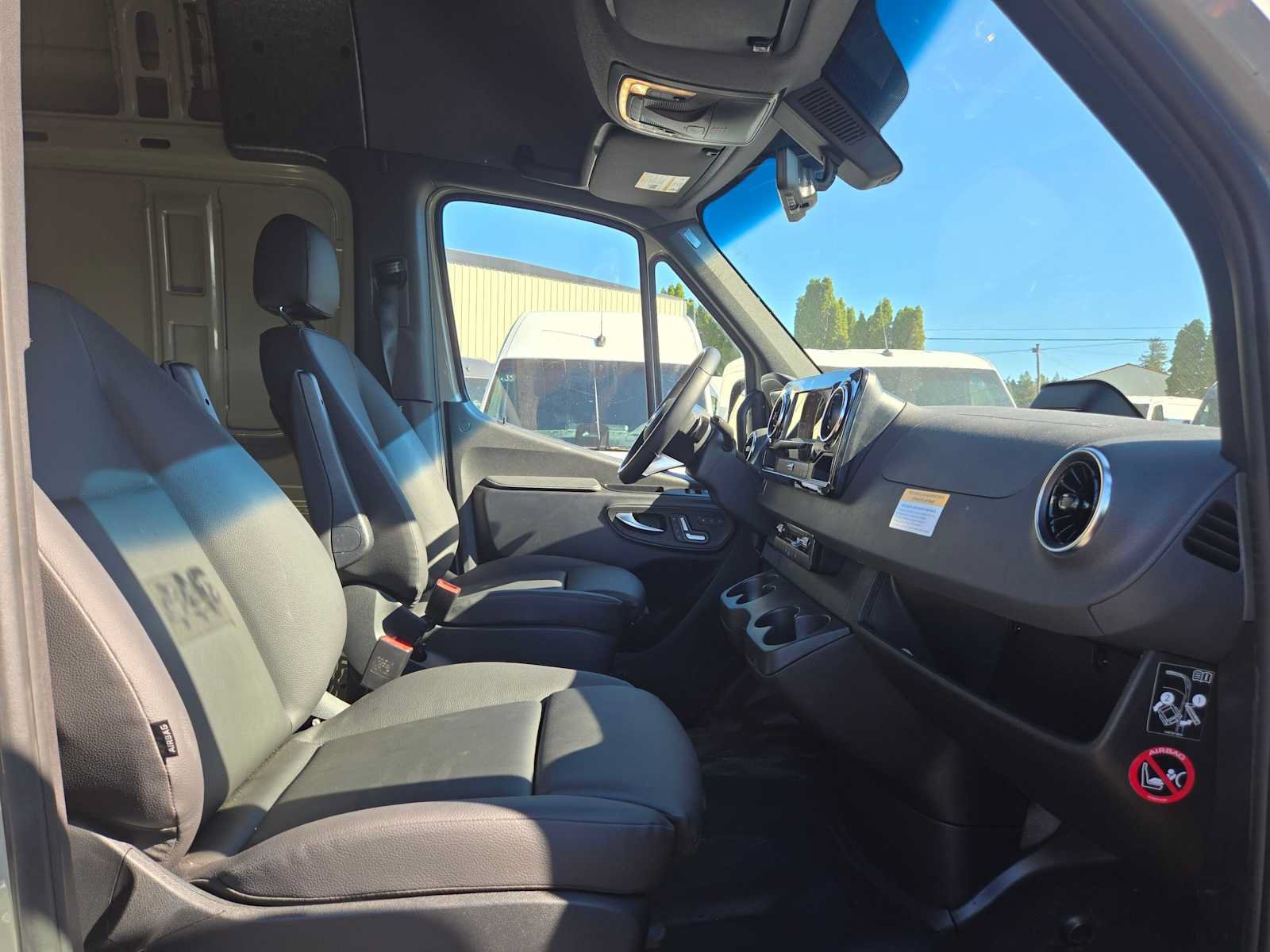 Used 2026 Mercedes-Benz Sprinter 2500 image 11