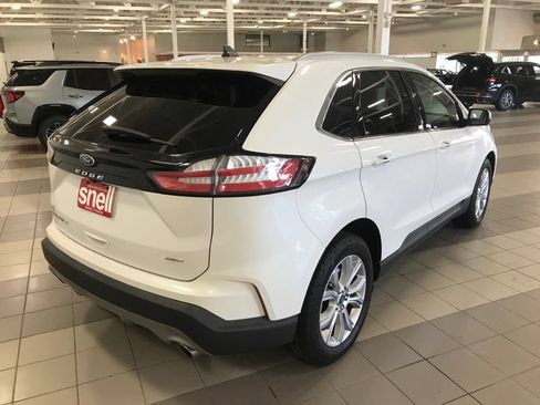 Used 2022 Ford Edge Titanium AWD/4WD image 5