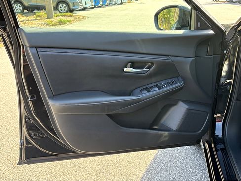 Used 2023 Nissan Sentra SV image 19