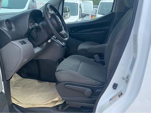 Used 2015 Nissan NV200 SV w/ Technology Package FWD image 10