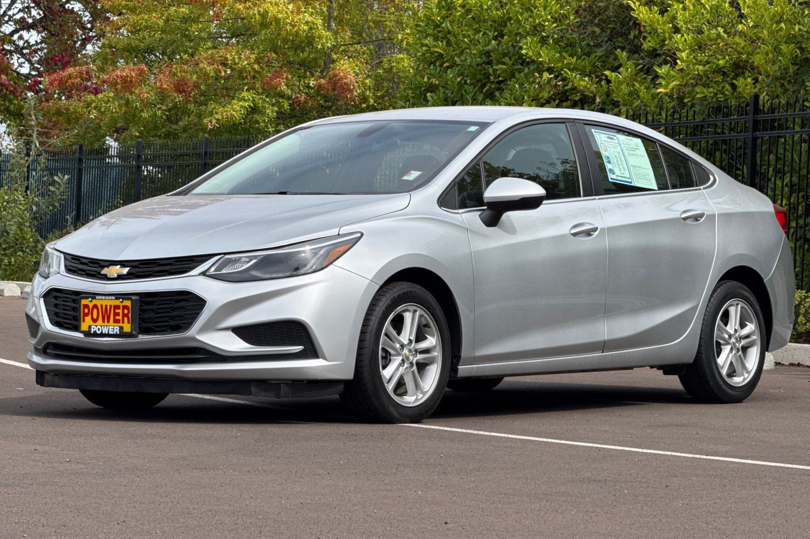 Used 2017 Chevrolet Cruze LT FWD image 8