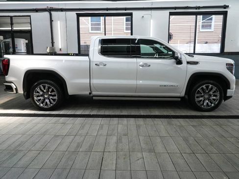 Used 2024 GMC Sierra 1500 Denali w/ Denali Reserve Package AWD/4WD image 5