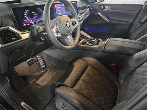 New 2026 BMW X6 xDrive40i w/ Premium Package image 9