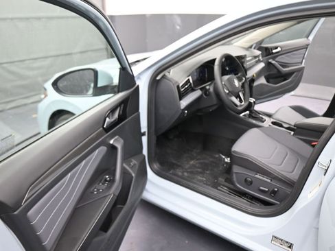 New 2026 Volkswagen Jetta SEL image 36
