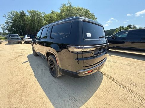New 2026 Jeep Grand Wagoneer Limited AWD/4WD image 3