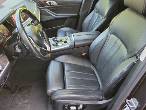 Used 2019 BMW X7 xDrive40i w/ Premium Package AWD/4WD image 9