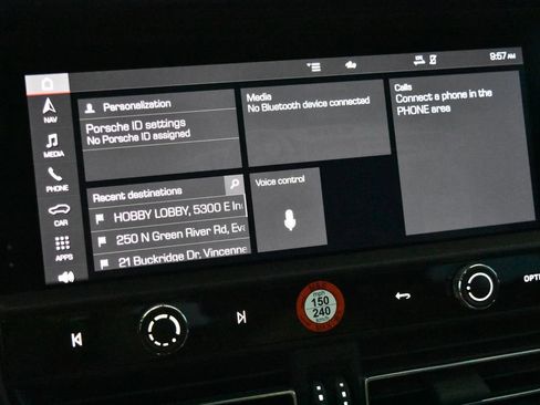 Certified 2024 Porsche Macan image 15