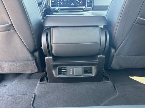 Used 2025 GMC Sierra 1500 SLT RWD image 22