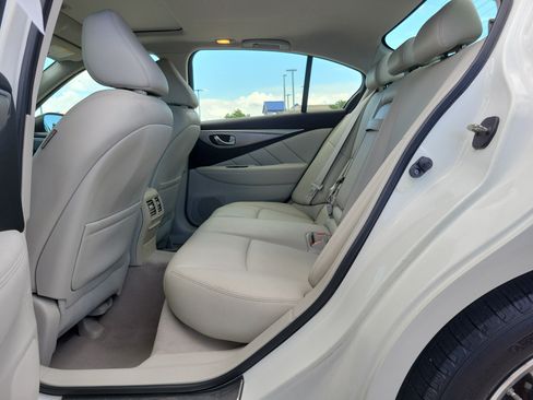 Used 2015 INFINITI Q50 Premium w/ Navigation Package AWD/4WD image 9