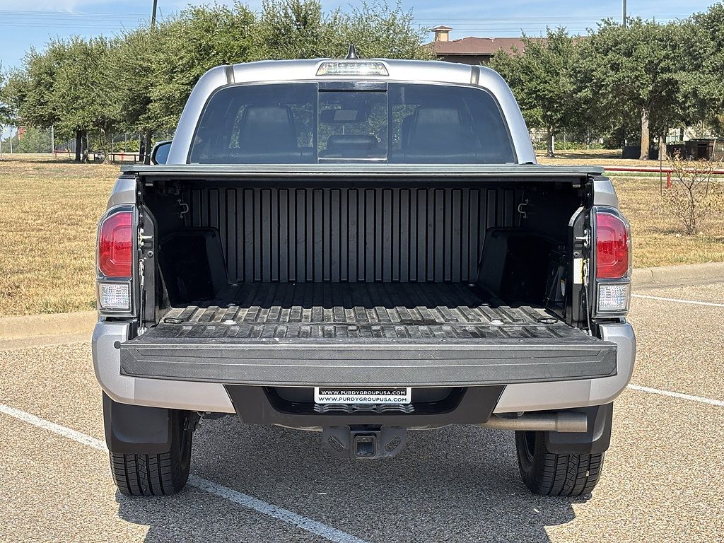 Used 2020 Toyota Tacoma Limited RWD image 8