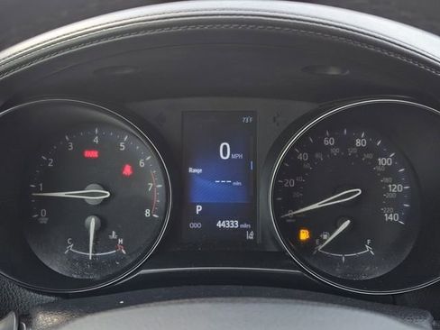 Used 2018 Toyota C-HR XLE image 15