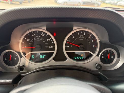 Used 2009 Jeep Wrangler Rubicon w/ Dual Top Group AWD/4WD image 23