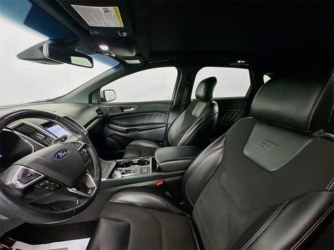 Used 2019 Ford Edge ST w/ Equipment Group 401A image 22