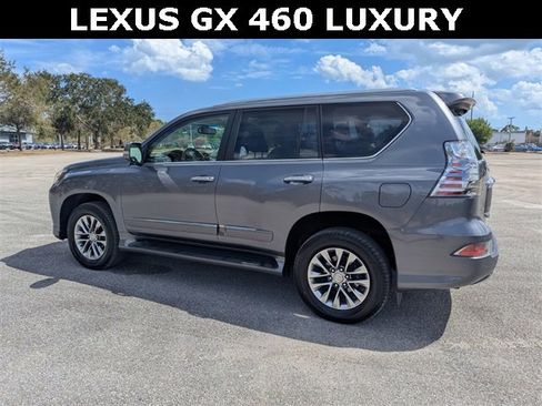 Used 2016 Lexus GX 460 Luxury w/ Preferred Accessory Package image 5