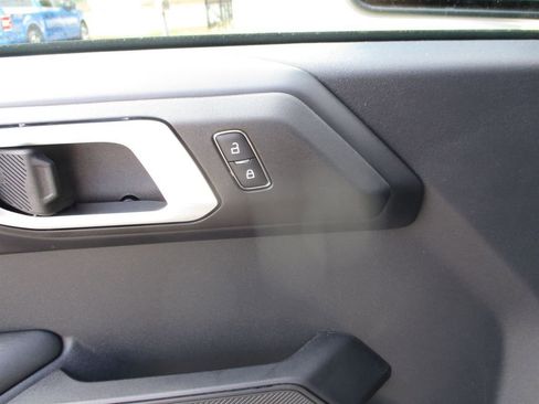 New 2025 Ford Bronco Outer Banks w/ Sasquatch Package image 9