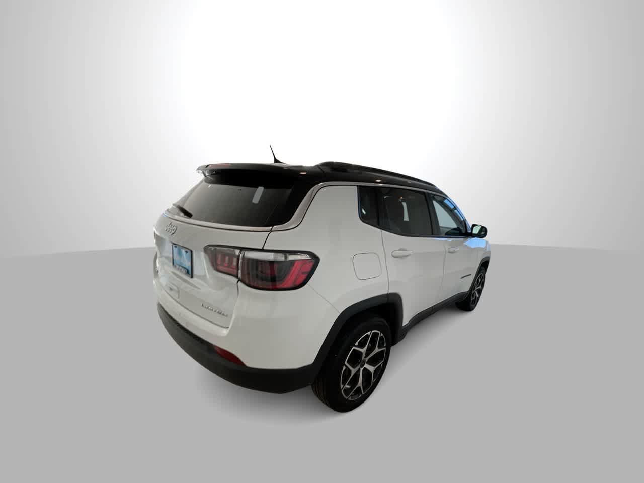 Used 2025 Jeep Compass Limited AWD/4WD image 8