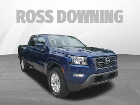 Used 2022 Nissan Frontier SV AWD/4WD image 3