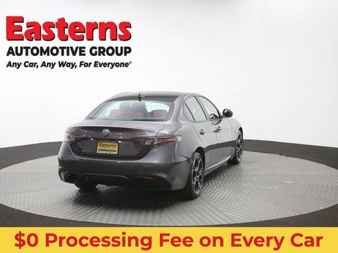 Used 2024 Alfa Romeo Giulia Veloce AWD/4WD image 39