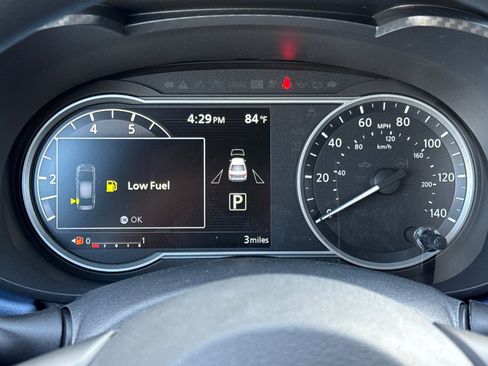 New 2025 Nissan Versa SV w/ Trunk Package image 20