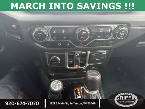 Used 2024 Jeep Gladiator Sport w/ Premium Package image 24