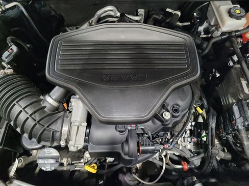 Used 2021 GMC Acadia SLE w/ Driver Convenience Package image 30