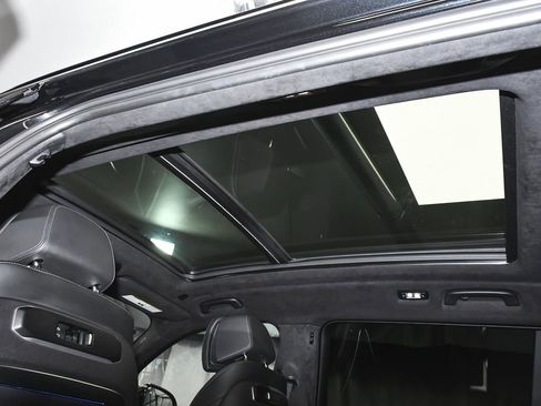 Used 2023 BMW X7 xDrive40i w/ M Sport Package image 49