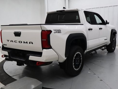 Used 2024 Toyota Tacoma TRD Off-Road w/ TRD Off Road Premium Package AWD/4WD image 3