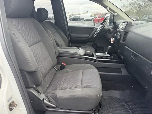 Used 2013 Nissan Titan SV image 14
