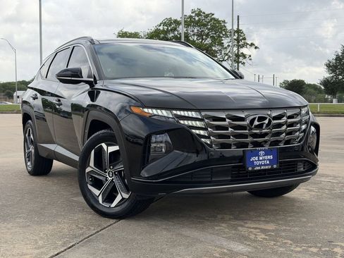 Used 2023 Hyundai Tucson Limited AWD/4WD image 2