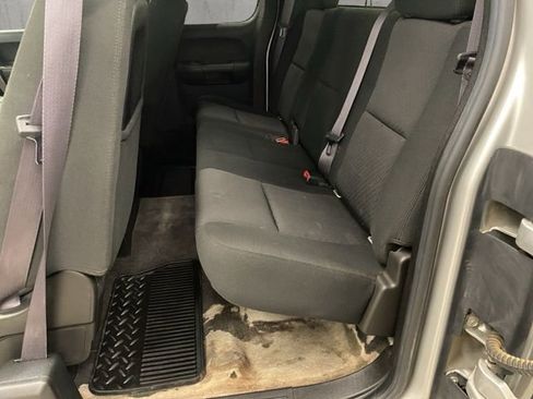 Used 2011 Chevrolet Silverado 2500 LT w/ Interior Plus Package image 17