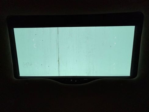 Used 2019 GMC Savana 2500 Extended w/ Enhanced Convenience Package image 32