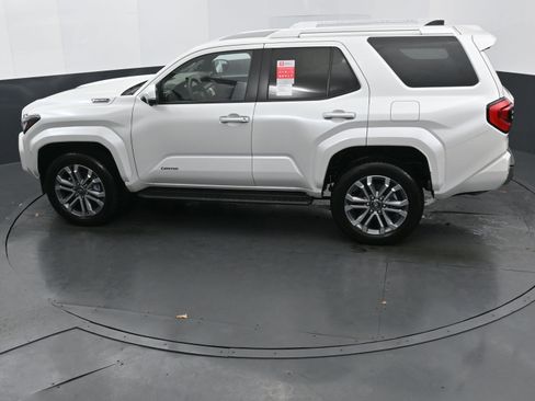 Used 2025 Toyota 4Runner Limited image 29