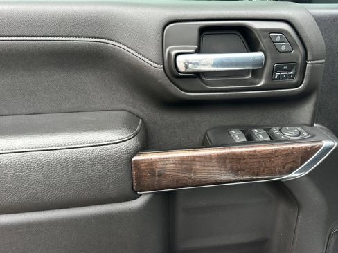 Used 2022 GMC Sierra 3500 Denali image 11