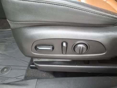 Used 2020 Buick Encore GX Essence image 10