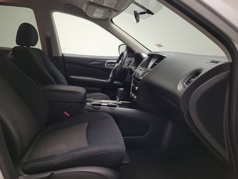 Used 2019 Nissan Pathfinder S FWD image 21
