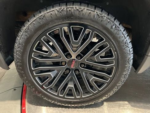Used 2020 GMC Sierra 1500 Denali w/ Technology Package AWD/4WD image 16