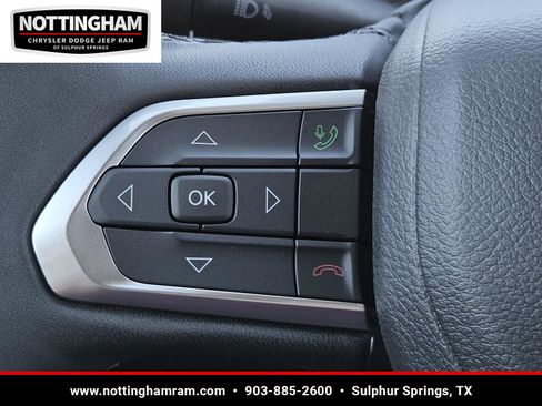 New 2025 Jeep Compass Latitude AWD/4WD image 16