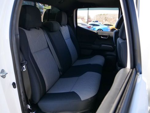 Used 2023 Toyota Tacoma TRD Off-Road image 42