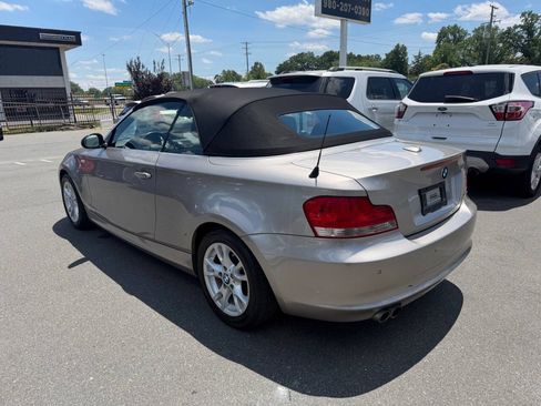 Used 2009 BMW 128i Convertible RWD image 8
