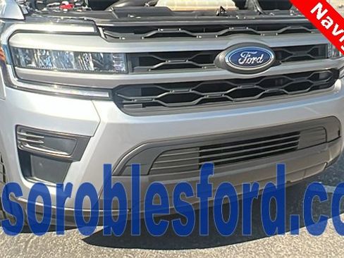 Certified 2024 Ford Expedition XLT image 11